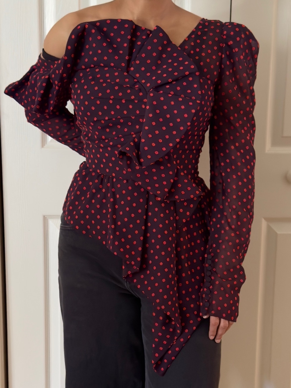 Self-Portrait Asymmetrical off the shoulder blouse size US 10 new without tag